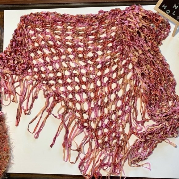 HANDMADE KNIT WRAPS AND SCARVES NOT SO MYSTERY BOX - Picture 9 of 10